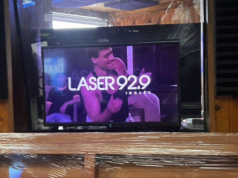 Entrevista Radio Laser en Ingles 92.9
